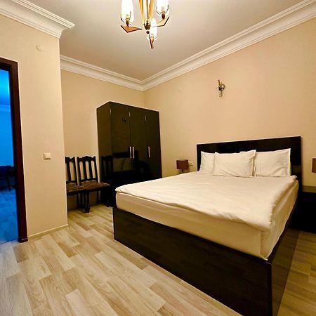 Hotel Tsereteli Batum Dış mekan fotoğraf