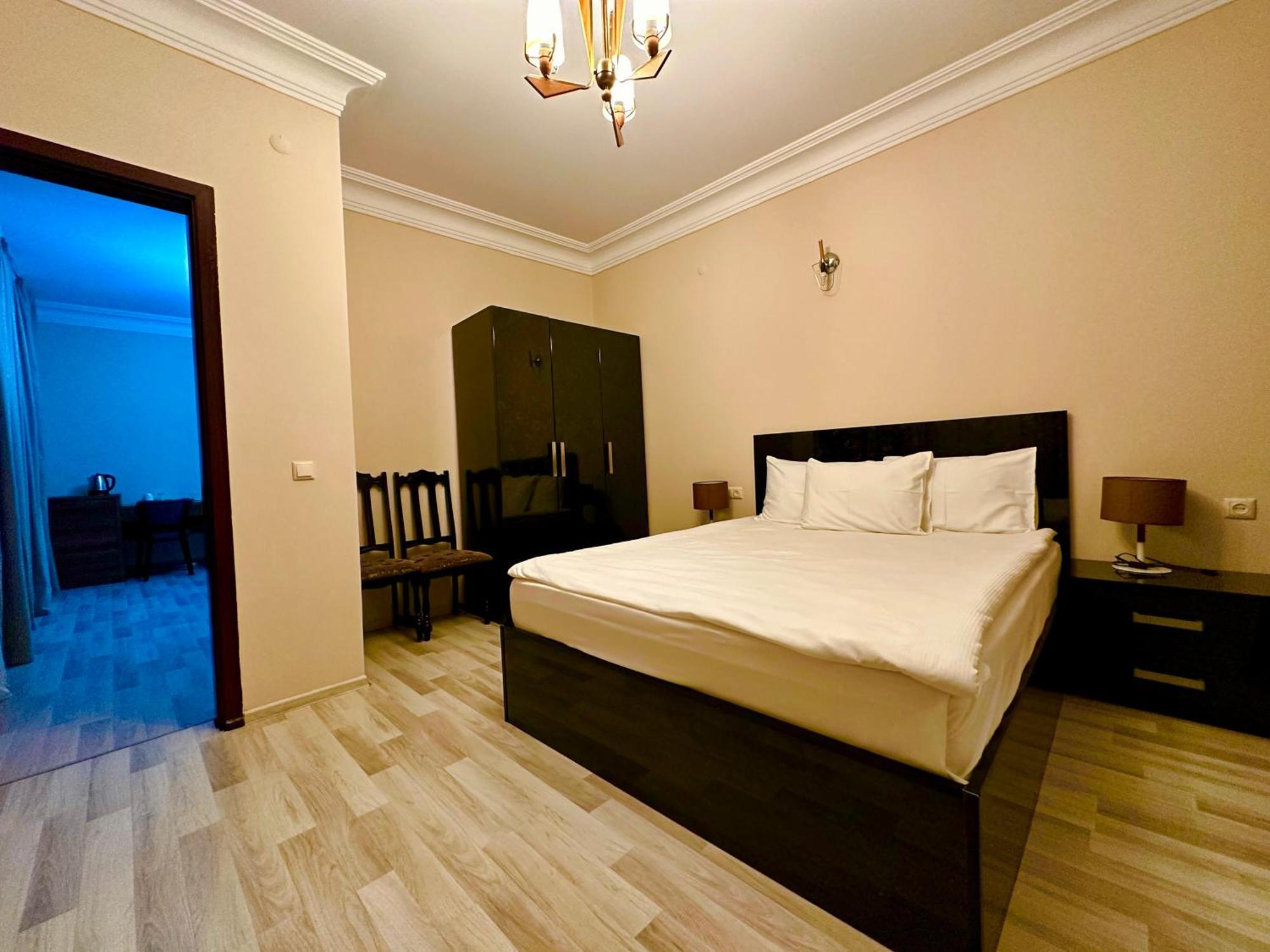 Hotel Tsereteli Batum Dış mekan fotoğraf
