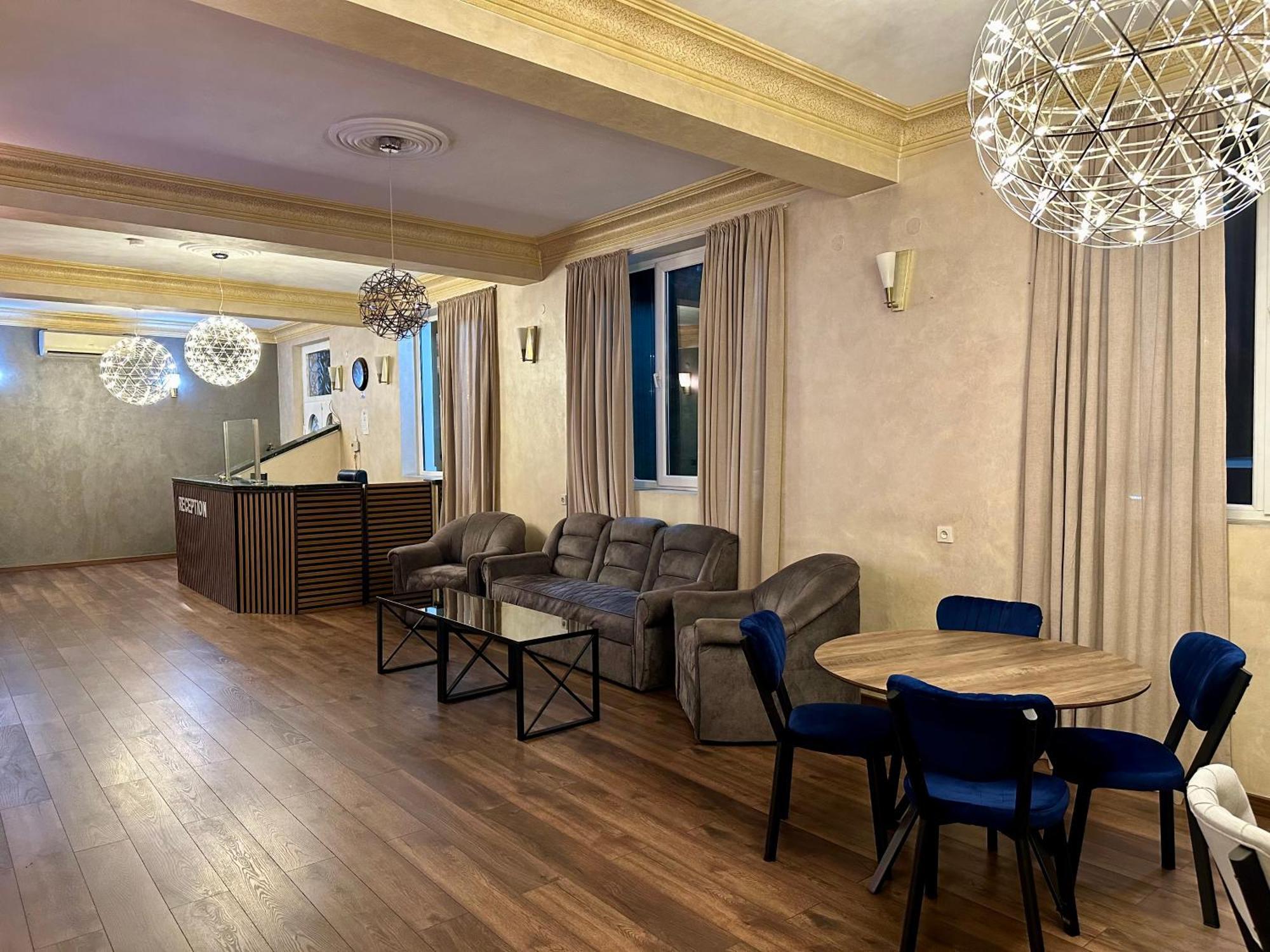 Hotel Tsereteli Batum Dış mekan fotoğraf